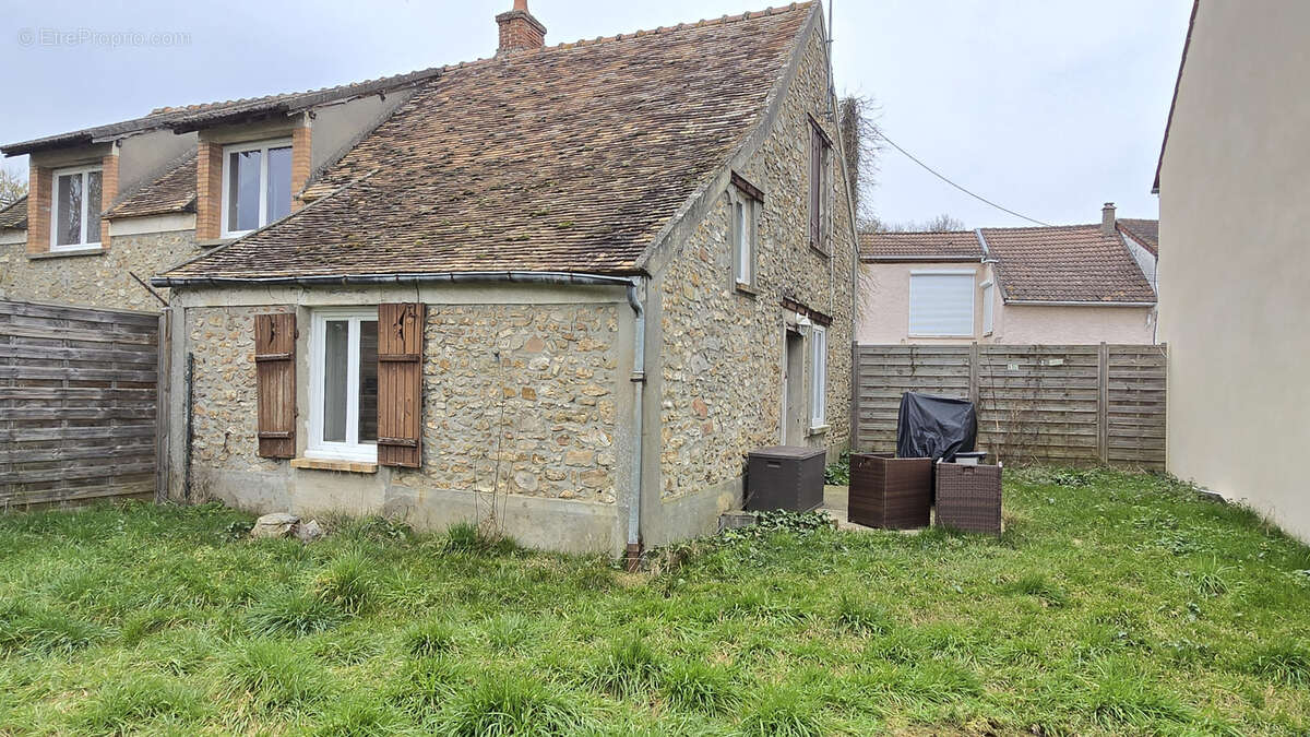Appartement à FORGES-LES-BAINS