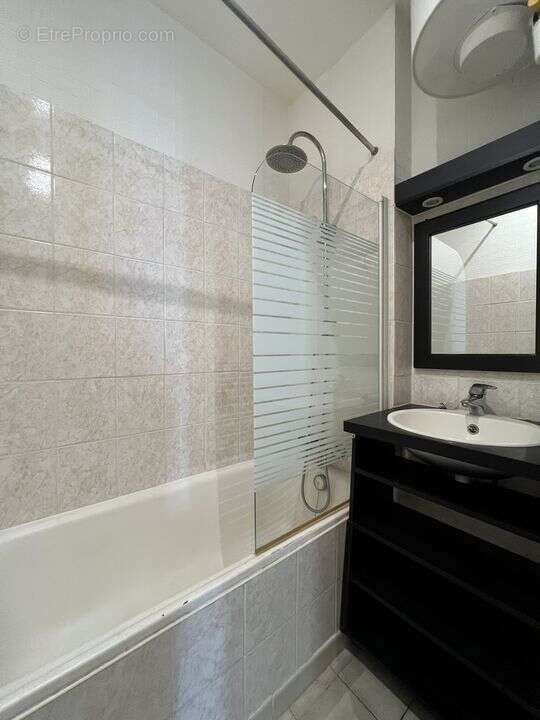 Appartement à MARSEILLE-4E