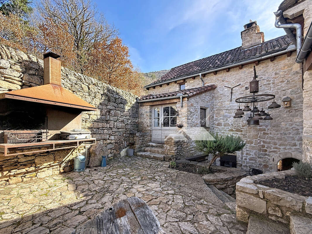 Maison à RIVIERE-SUR-TARN