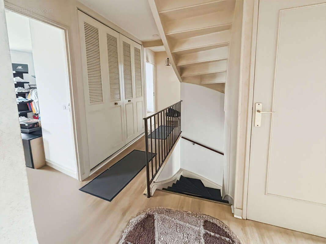 Maison à CESSON