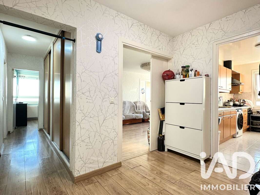 Appartement 78 m² à Paris-18e  - photo 9
