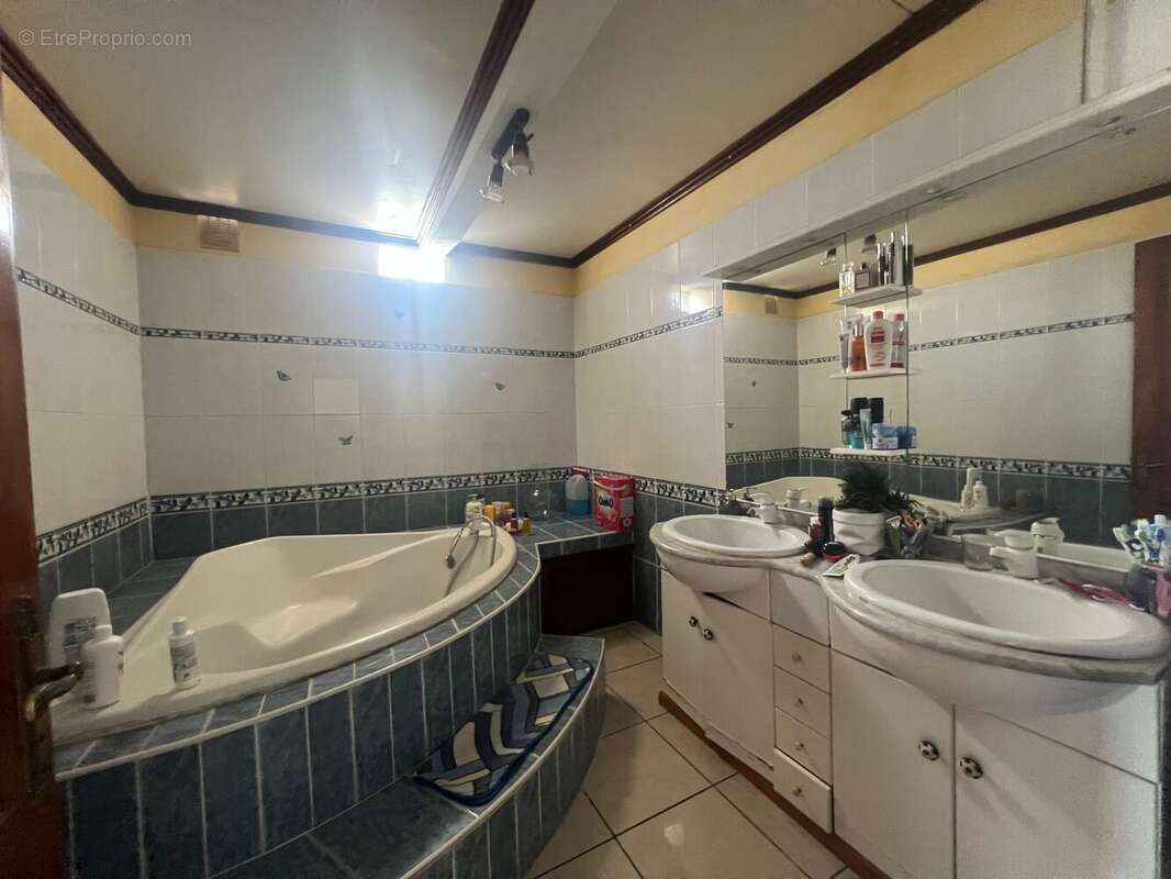 Appartement à SAINT-BENOIT