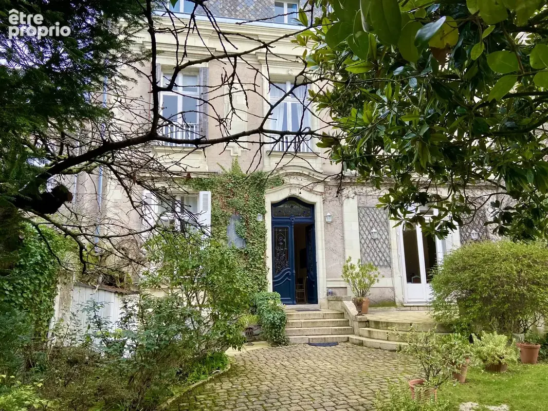 Maison 13 pièces 390 m² à vendre à Angers (49100) - photo 2