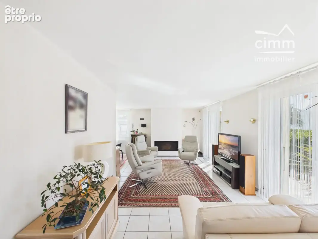 Maison 185 m² à Tullins  - photo 7