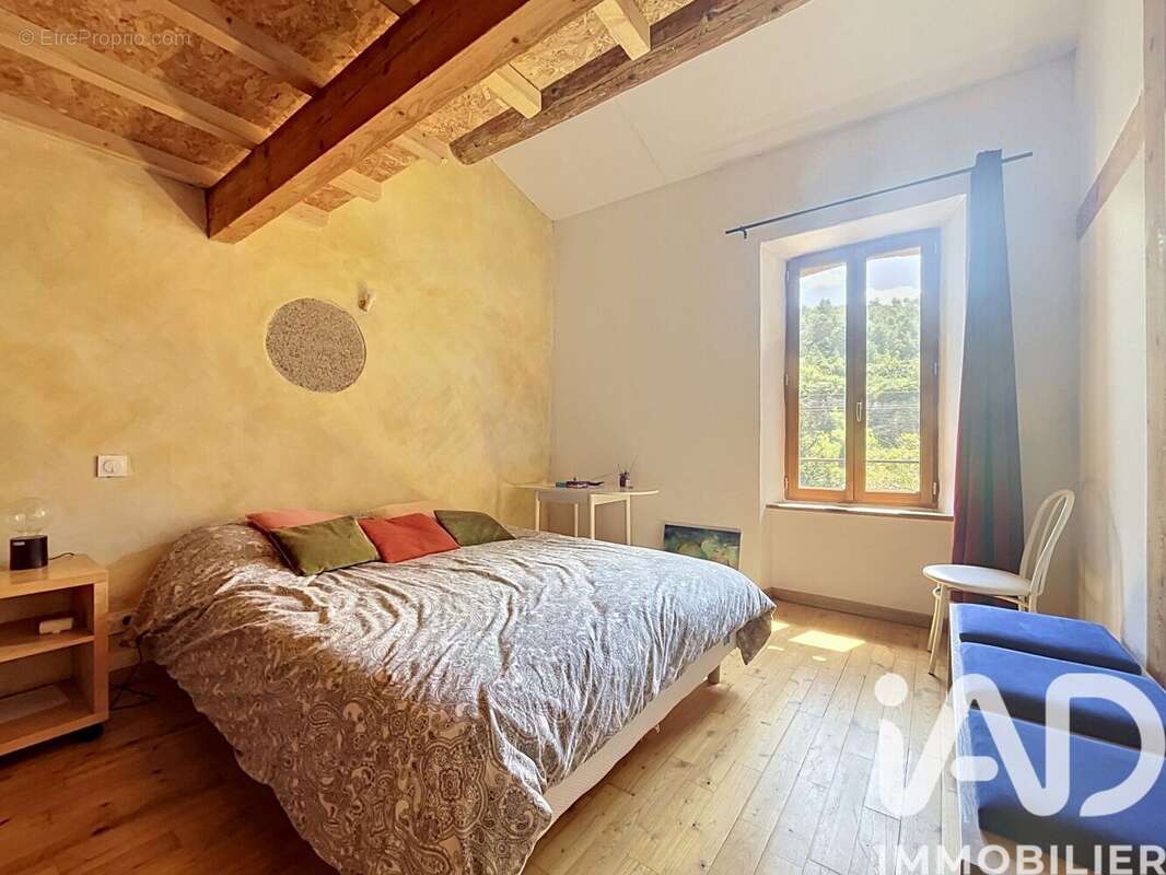 Maison 218 m² à Caunettes-En-Val  - photo 9