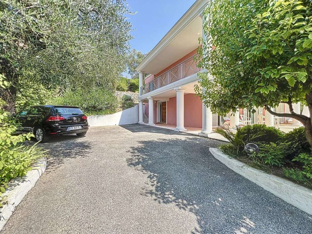 Maison à MOUGINS