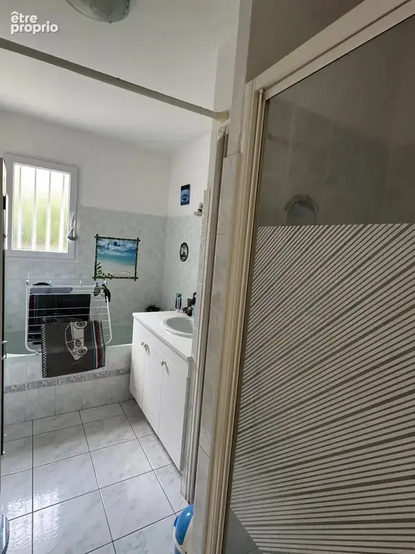 MONTBERT Plain pied idéalement placé 4 chambres sur belle parcelle - photo 12
