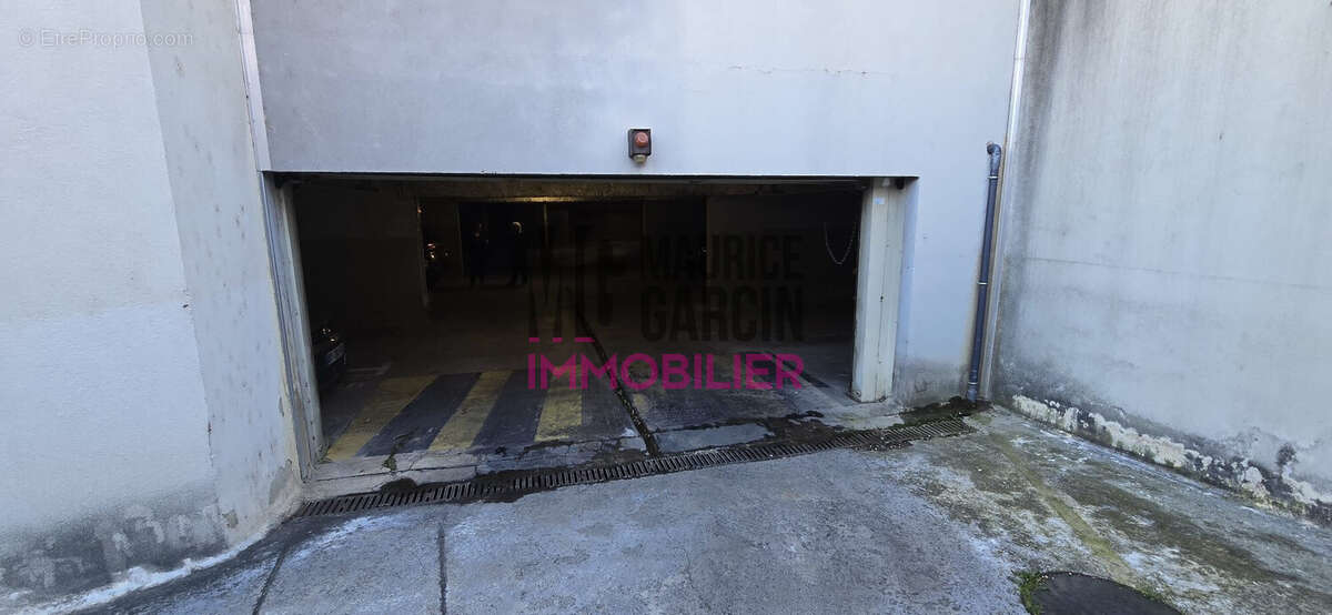 Parking à AVIGNON