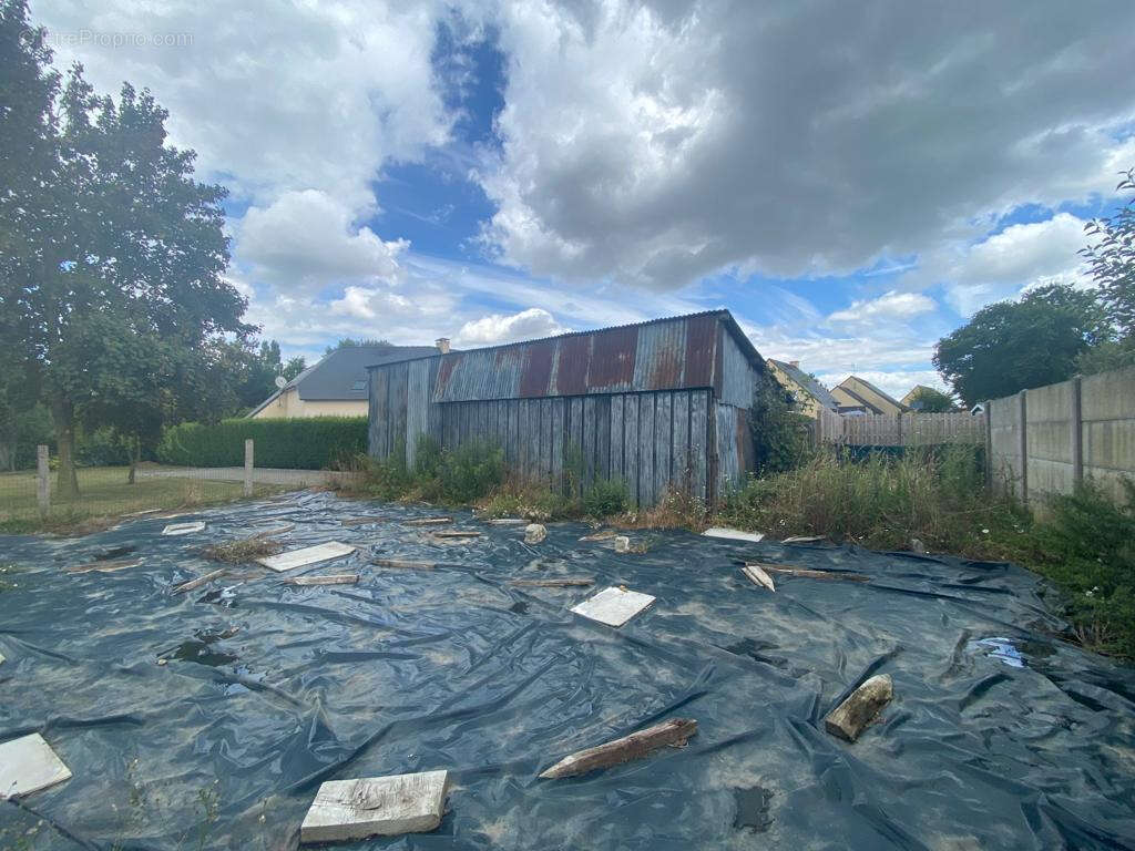 Terrain à MONDEVERT