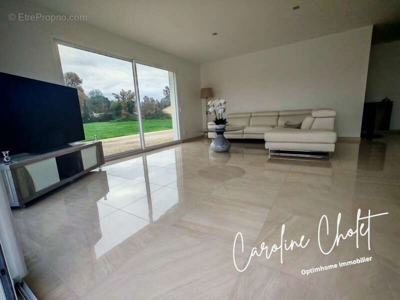 Maison à SAINT-DENIS-DE-PILE