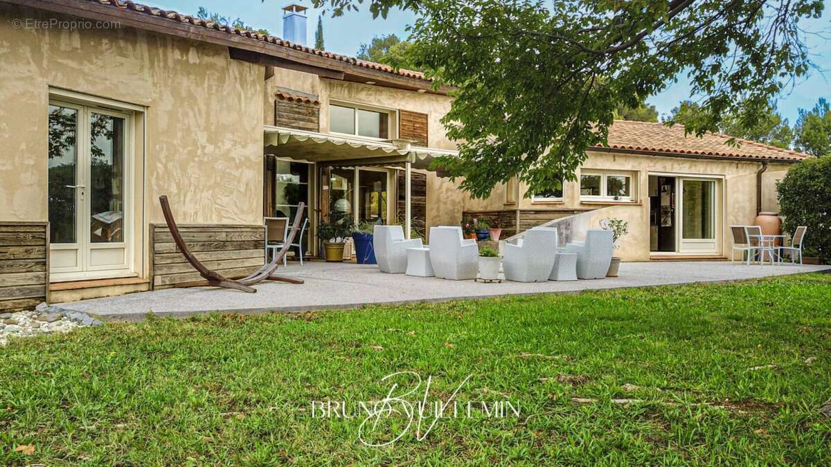 Maison à LEZIGNAN-CORBIERES