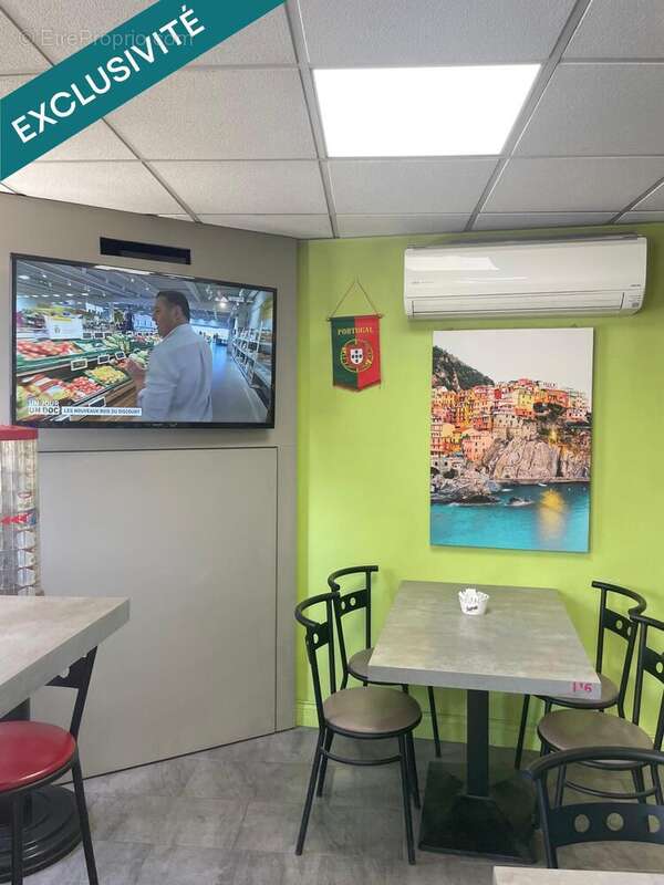 Commerce 94 m² à Trevoux  - photo 2