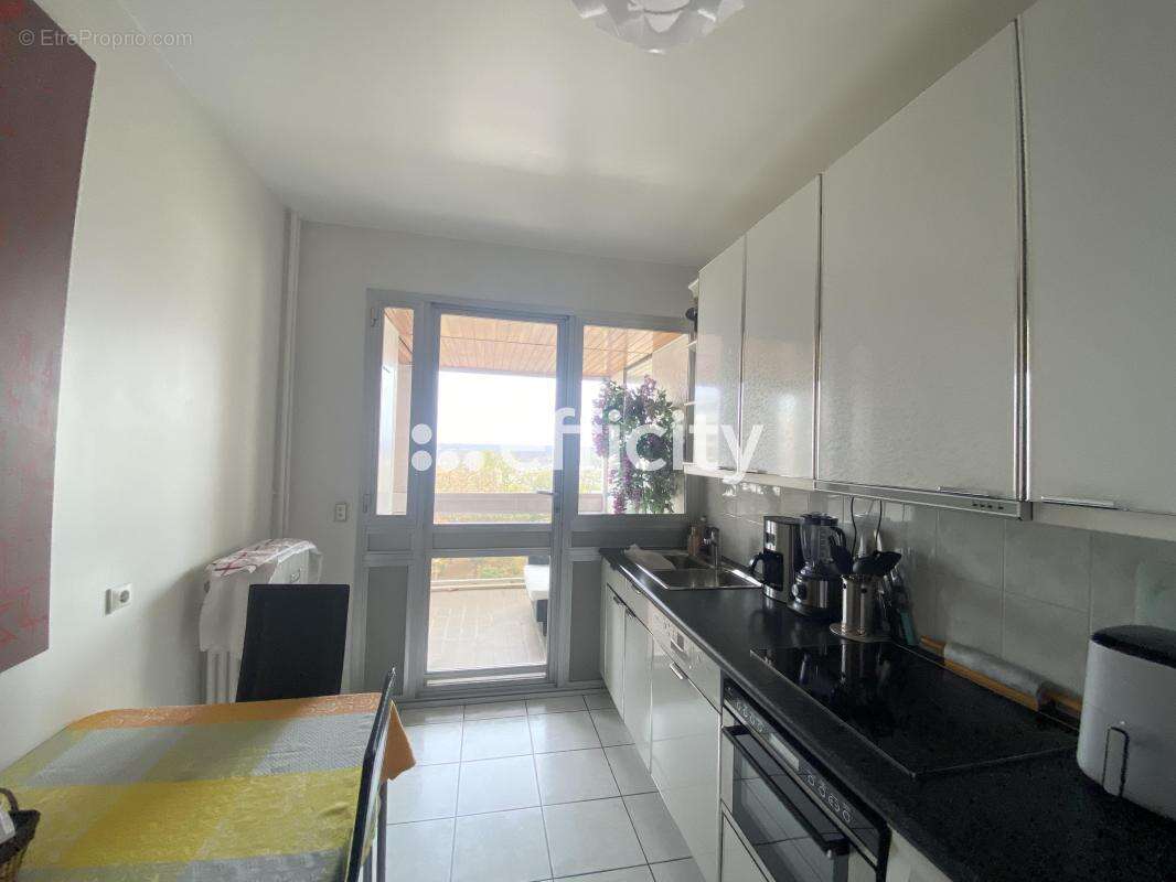 Appartement à GARCHES