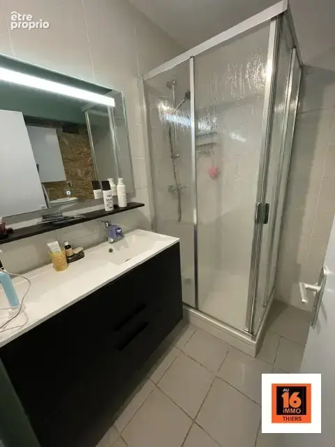 Appartement 2 pièces 42 m² à vendre à Thiers (63300) - photo 6