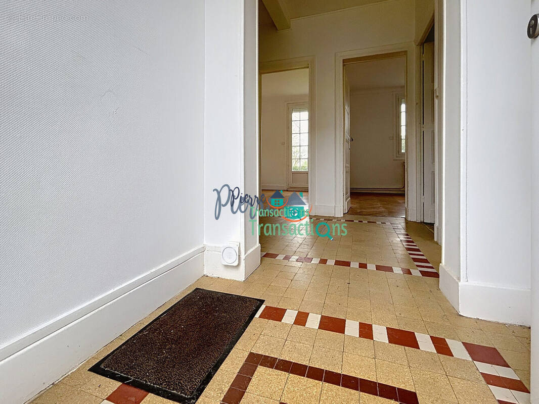 Maison à SAINT-MAURICE-D'ETELAN