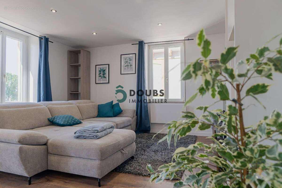 Appartement à MORTEAU