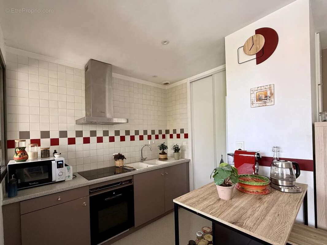 Appartement T2, 48,2 m2, place de stationnement privative - Pessac-Centre - photo 6