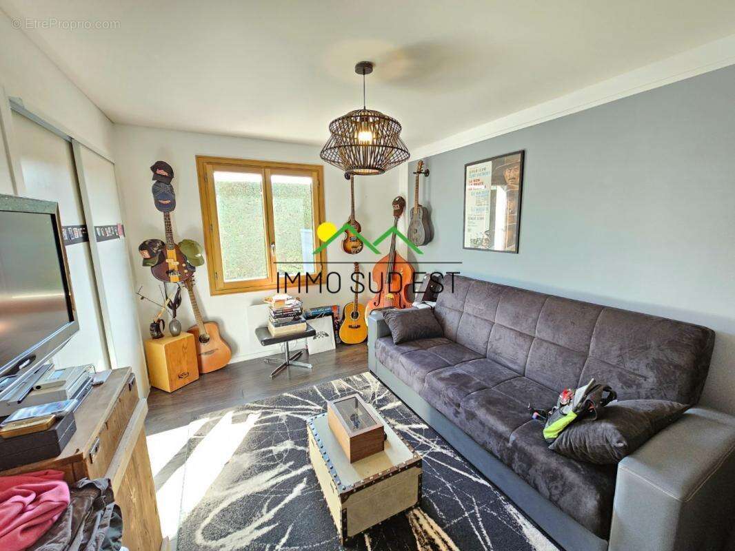 Maison à SAINT-MARCEL-LES-VALENCE