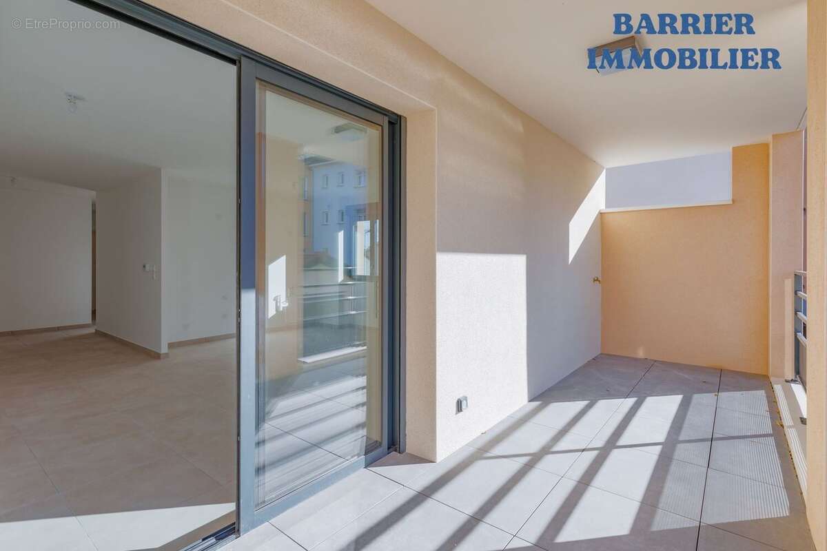 Appartement à CHAVANOZ