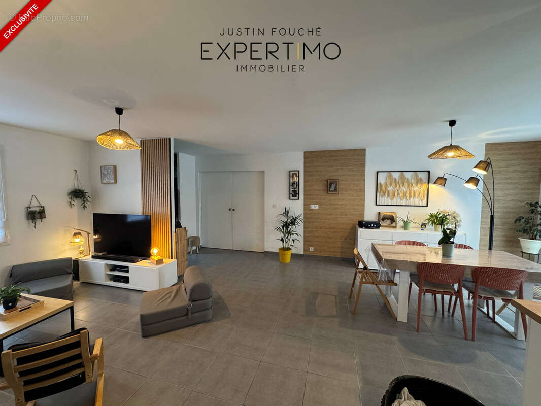 Maison à MONCE-EN-BELIN