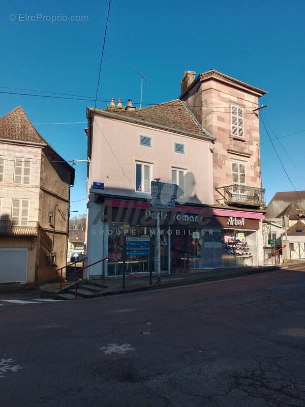Appartement à LUXEUIL-LES-BAINS