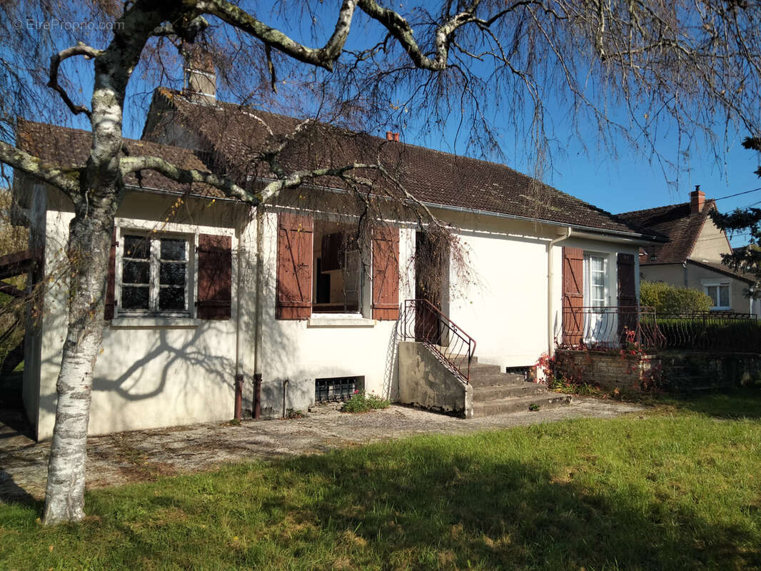 Maison à SAINT-BENIN-D&#039;AZY
