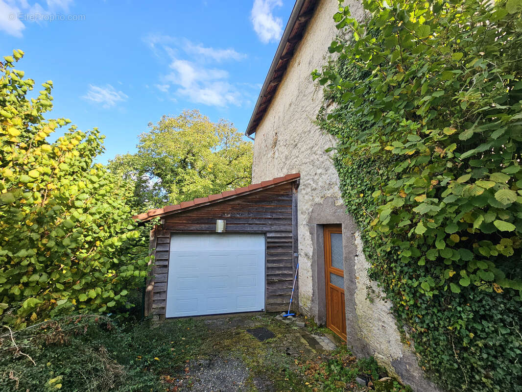 Maison à TREMOINS