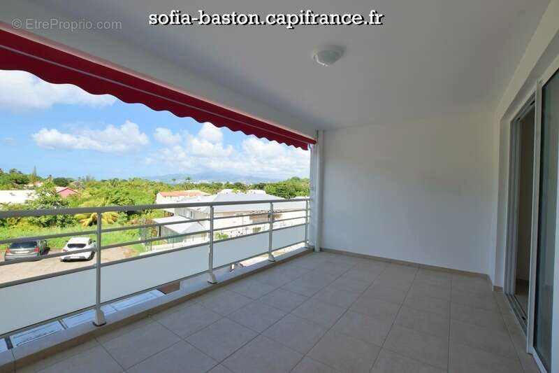 À vendre – T2 39 m² + varangue 19,82 m² – Les Trois-Îlets (972) – Anse à l’Âne Plage - photo 2