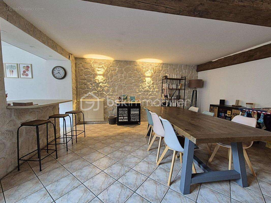 Maison à FLEURY-LES-AUBRAIS