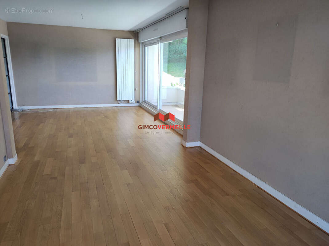 Appartement à BOUGIVAL