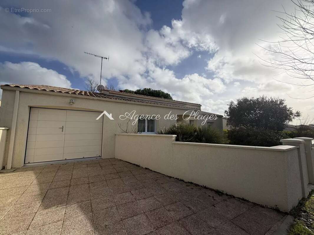 Maison à MESCHERS-SUR-GIRONDE