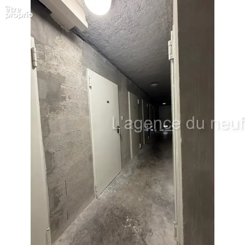 2 pièces avec cave et parking - photo 8