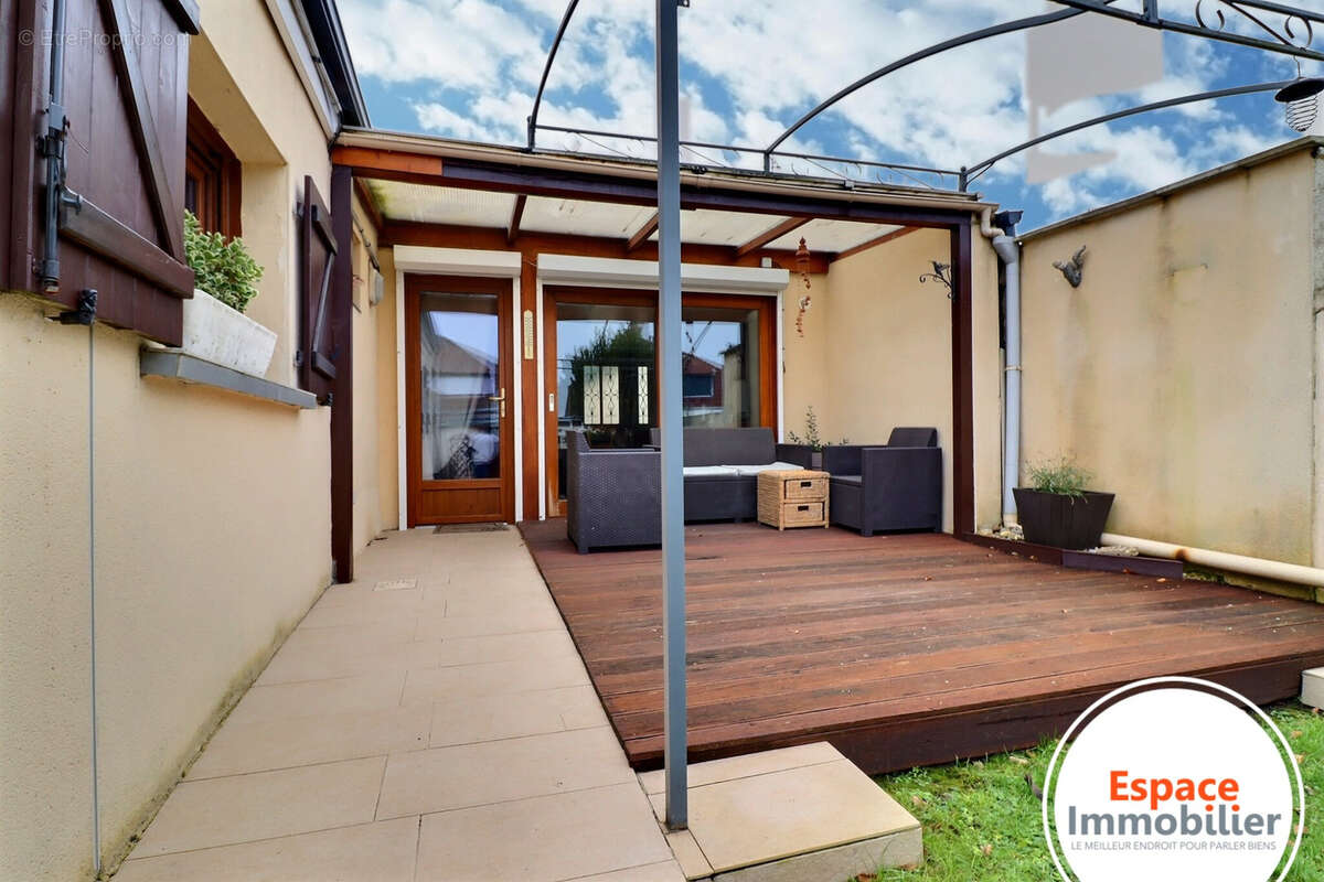 Maison à NEUVILLE-SUR-ESCAUT