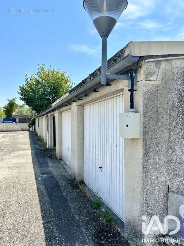 Photo 2 - Parking à BORDEAUX