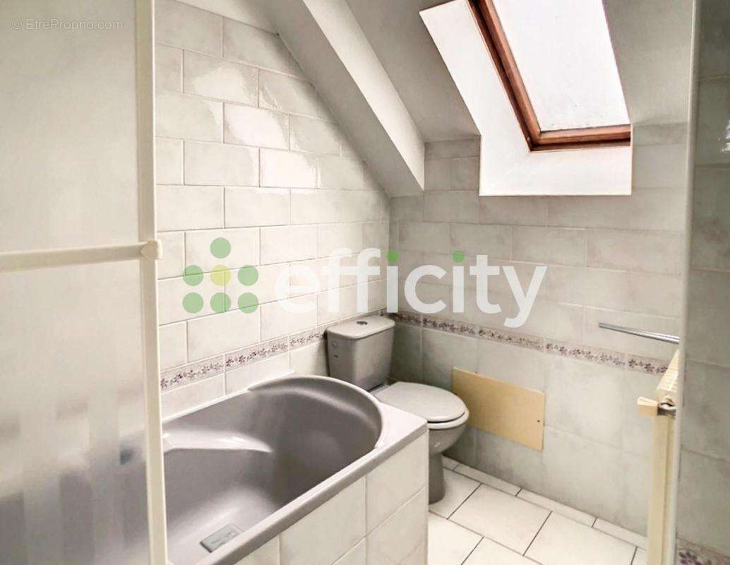 Maison à SAINT-MARCEL