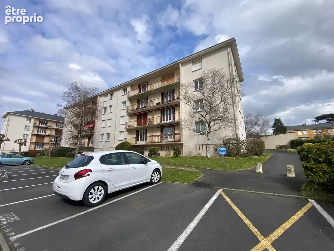 Appartement 6 pièces 85 m² à vendre à Saumur (49400) - photo 1