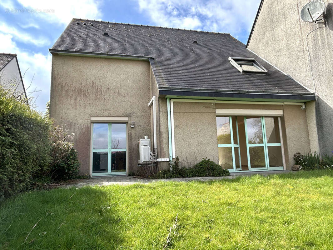 Maison à PLUGUFFAN