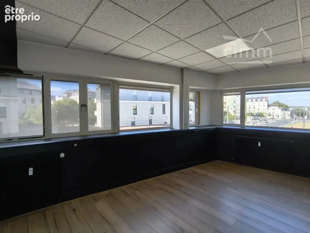 Local professionnel - bureaux – 122.60 m² – angers centre - photo 6