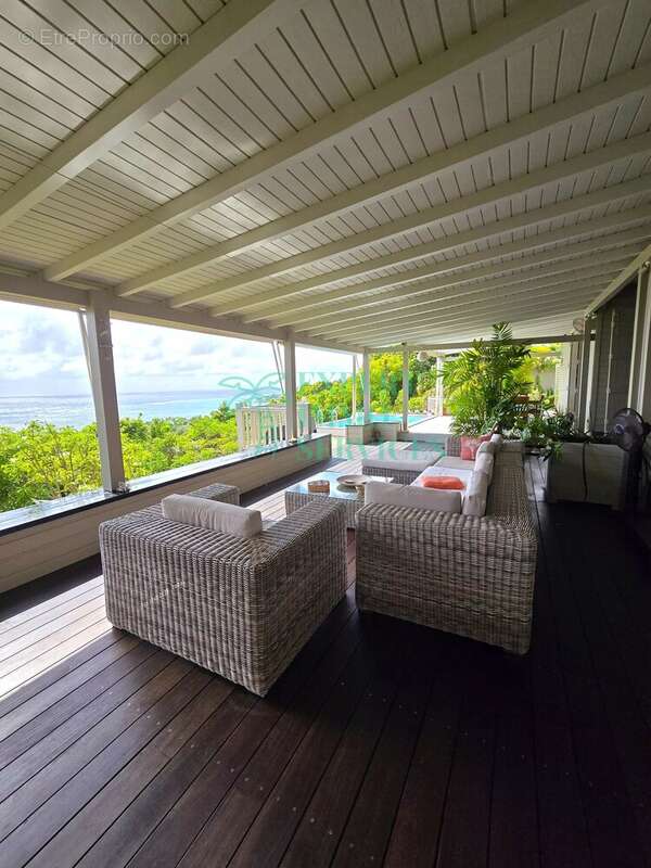 Maison à CAPESTERRE-DE-MARIE-GALANTE