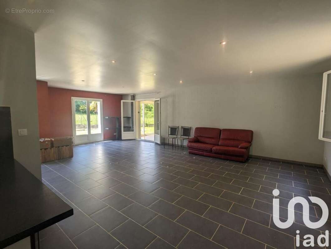 Photo 6 - Maison à MONTGUYON