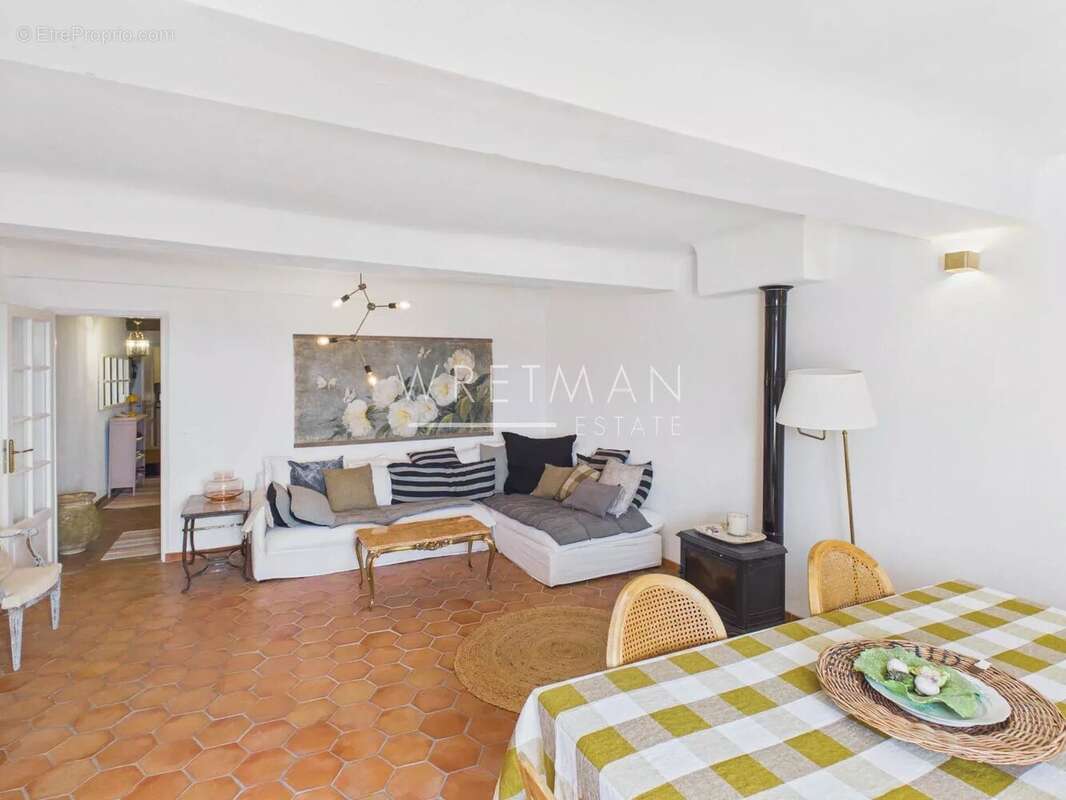Appartement à MONTAUROUX