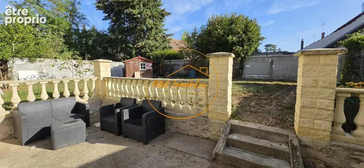 Maison avec jardin, abri de jardin et garage - photo 7