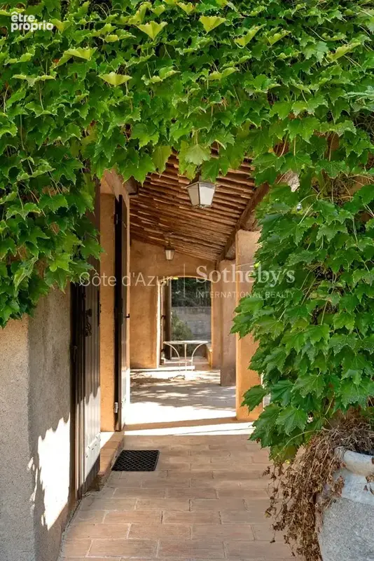 Saint Tropez, maison à rénover avec jardin à quelques minutes à pied du village - photo 10