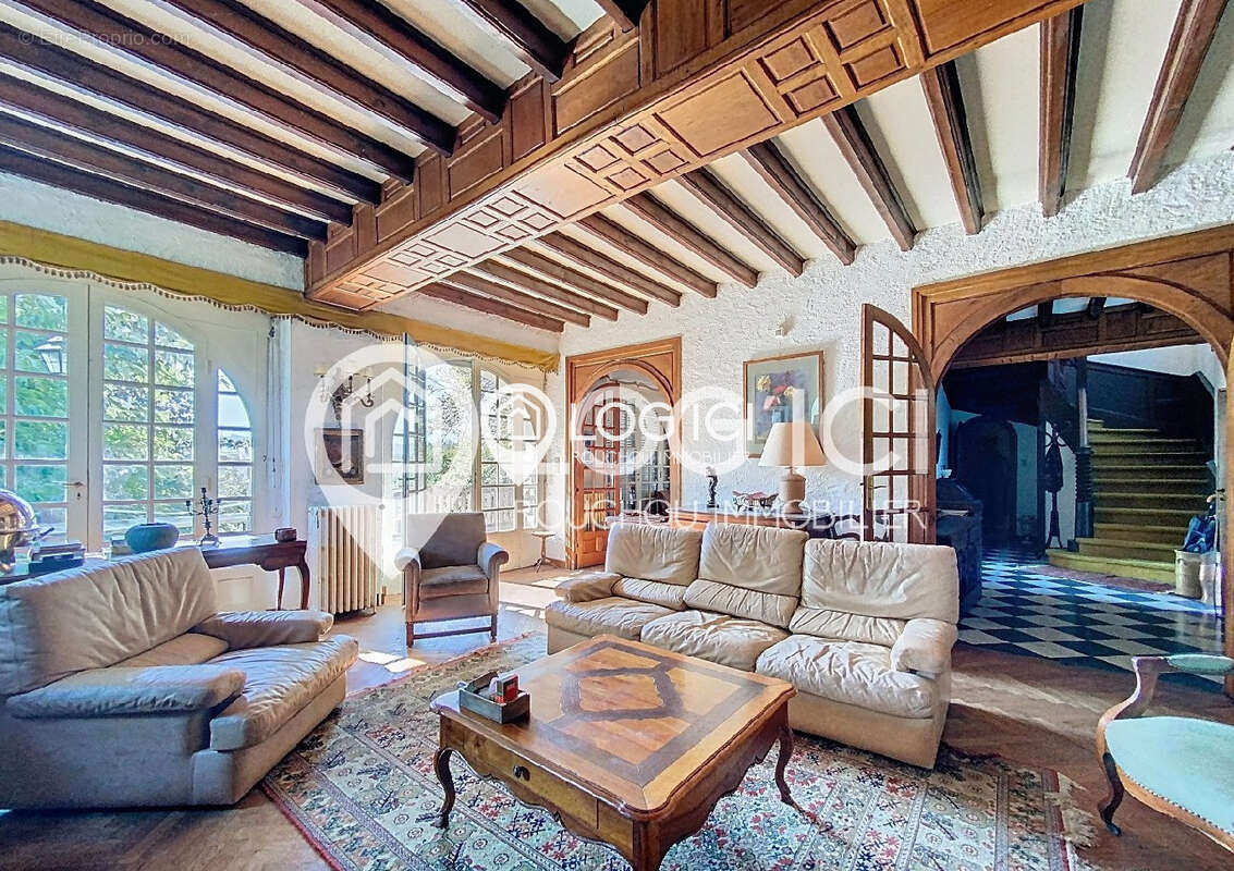Maison à GAN