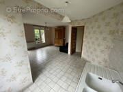 Maison à LE VAL-SAINT-PERE