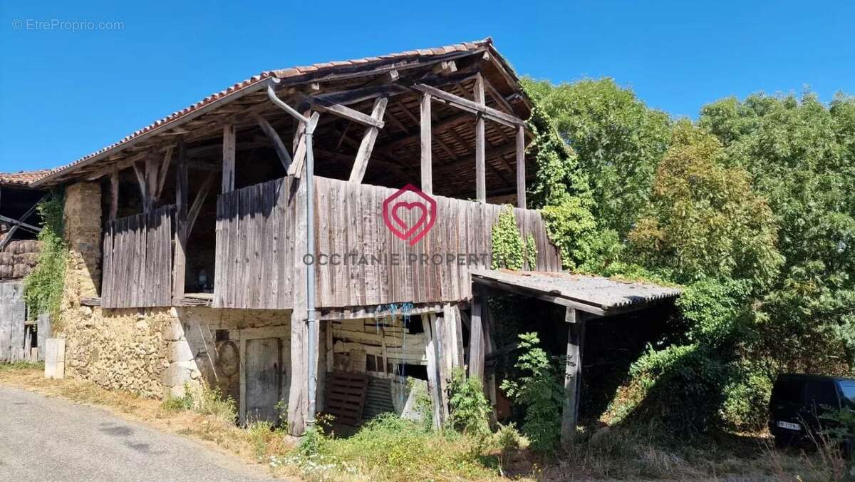 Maison de village avec grange et terrain - photo 17
