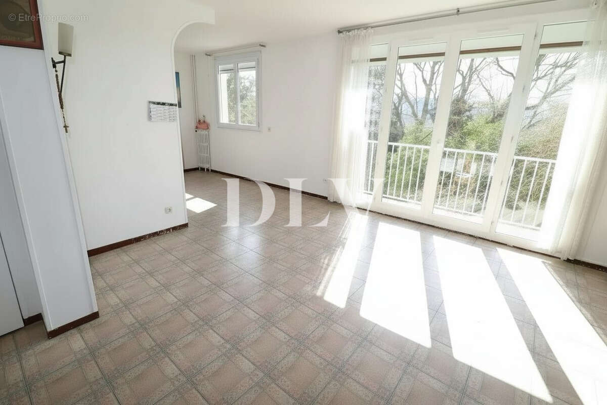 Appartement à AVON