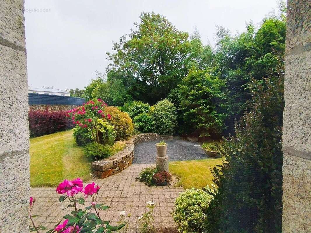 Maison à BOURG-BLANC