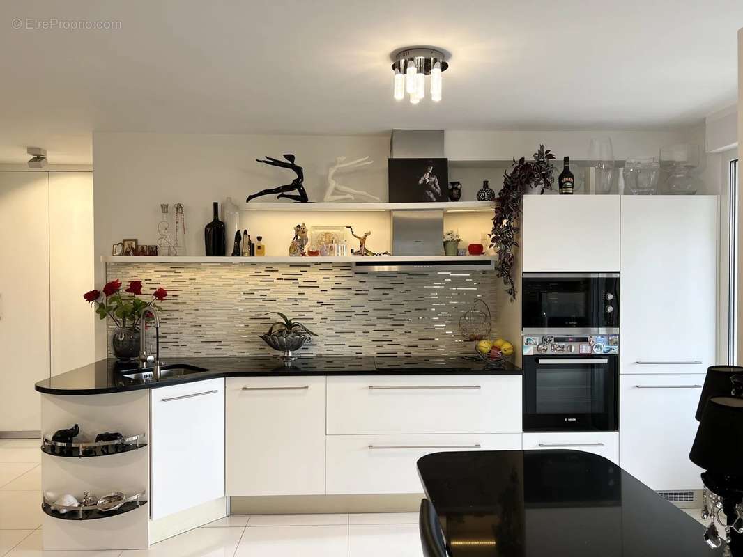 Appartement à ROQUEBRUNE-CAP-MARTIN