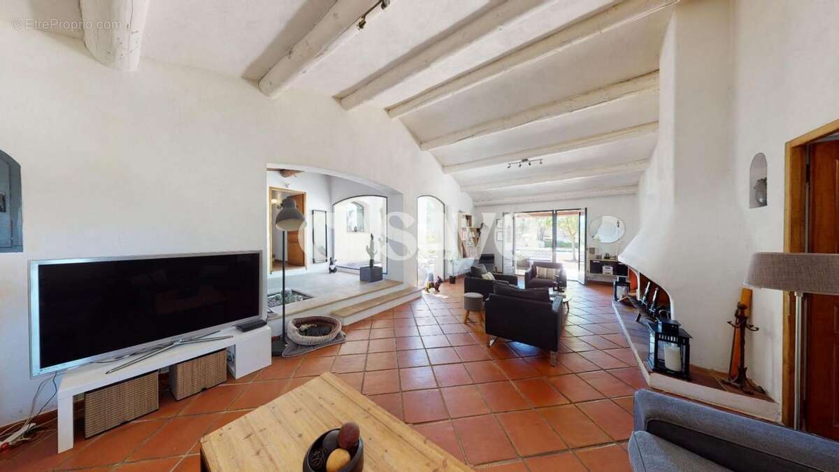 Maison à POURRIERES